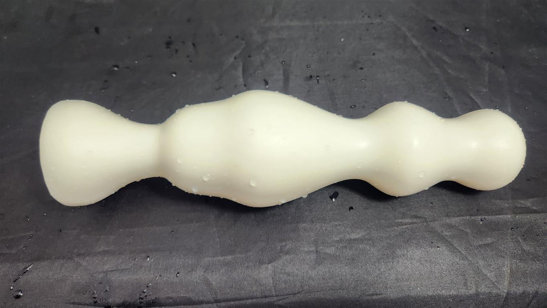 BULBOUS 2 - 2.7'' Max Diameter Silicone Enema Nozzle/Plug