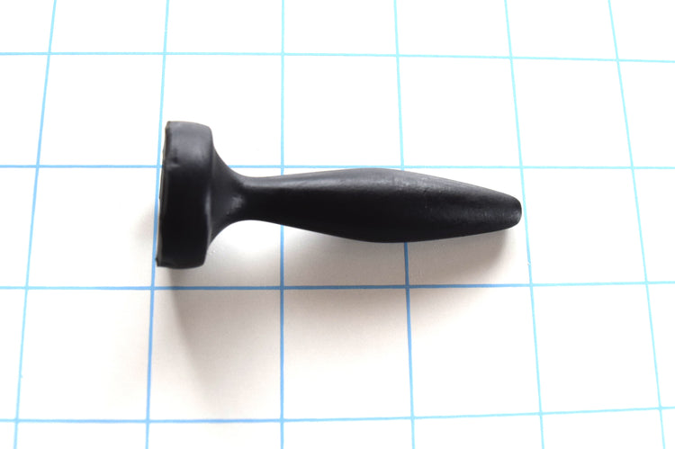 SSND-Diamond 8-14 black short silicone stretching sound and plug featuring 14mm diamond swell, 8mm retention valley, and 1-inch flared base.