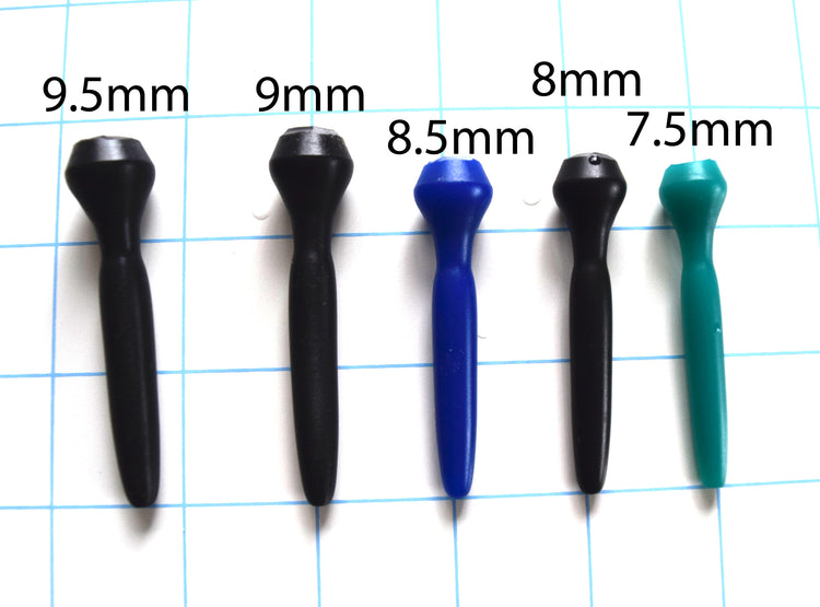 Five silicone JWW series short urethral stretching sounds ranging from 7.5mm to 9.5mm arranged on a blue grid background with size label overlays