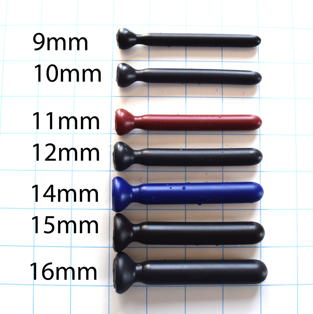 Silicone SSND-Solis 3.85-inch short urethral sound with variable diameter shaft and retention valley displayed on a grid background